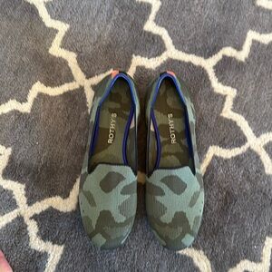 Rothy’s women’s loafer in camo pattern, like new, size 9